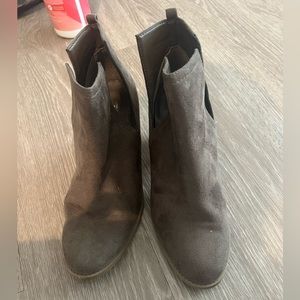 Soda booties size 7.5